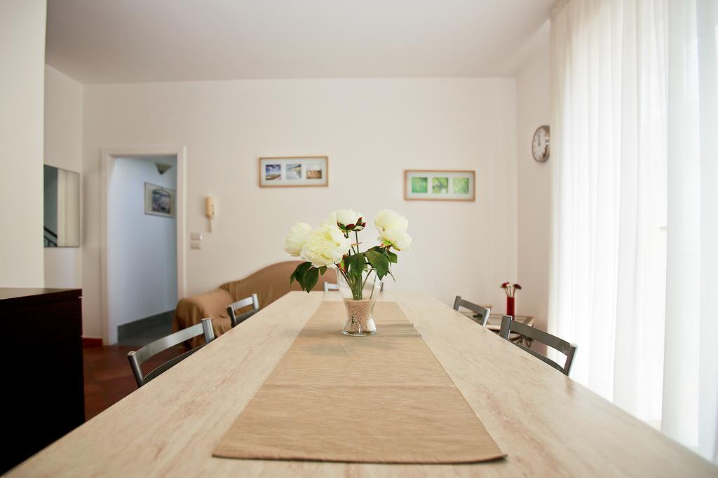 B&B A Casa Di Amici Giardini Naxos Luaran gambar