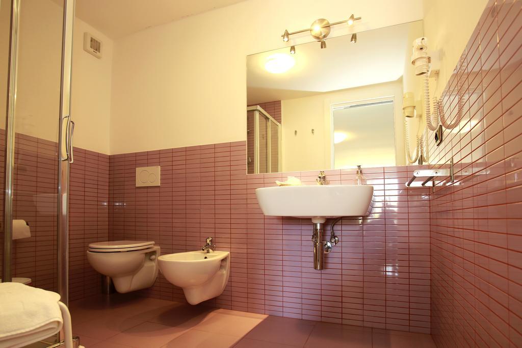 B&B A Casa Di Amici Giardini Naxos Luaran gambar