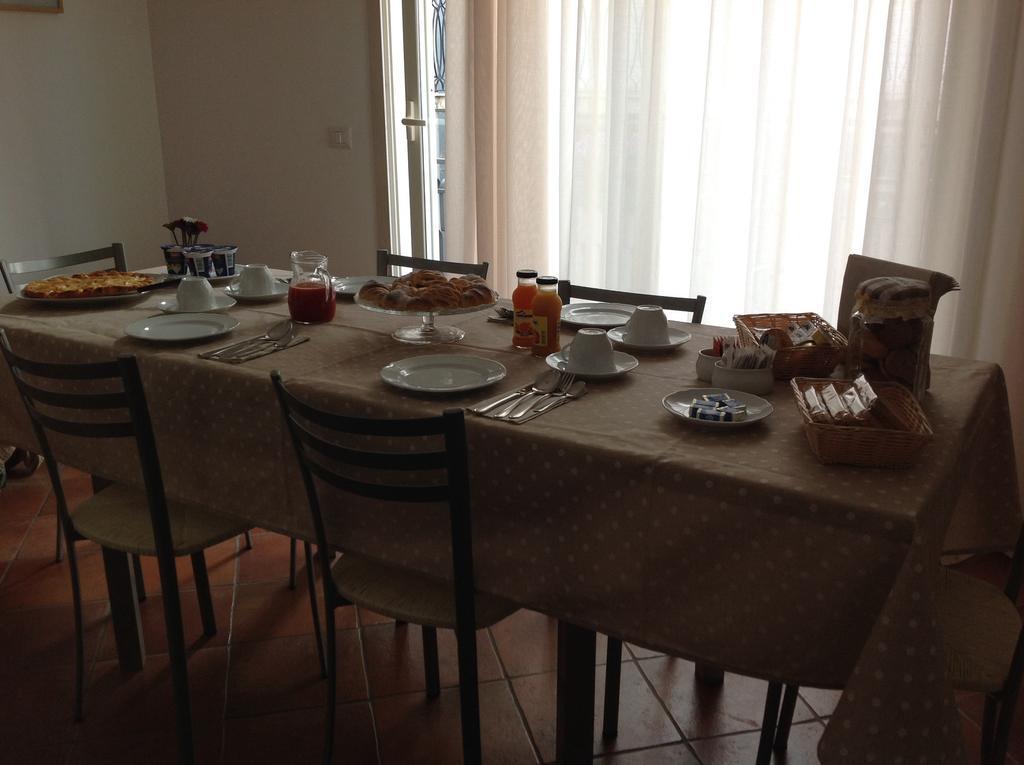 B&B A Casa Di Amici Giardini Naxos Luaran gambar