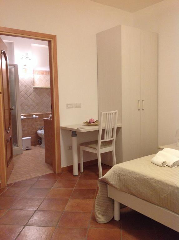 B&B A Casa Di Amici Giardini Naxos Luaran gambar