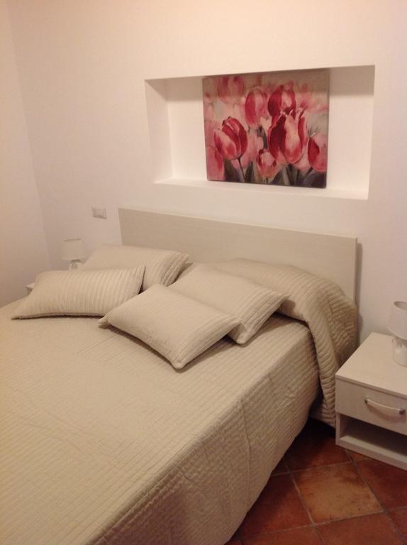B&B A Casa Di Amici Giardini Naxos Bilik gambar